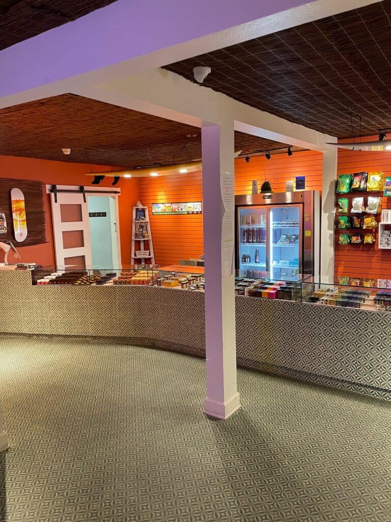 Store – main photo