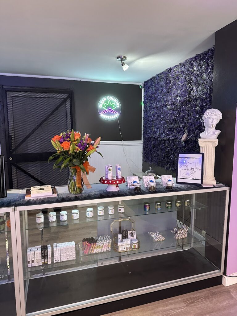 Store – main photo