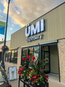 ÜMI Dispensary – Lincoln Park — Chicago, IL