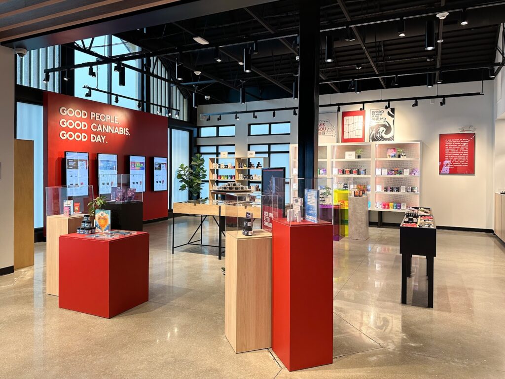 Store – main photo