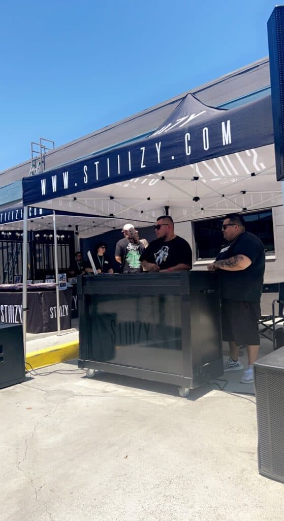 Store – main photo