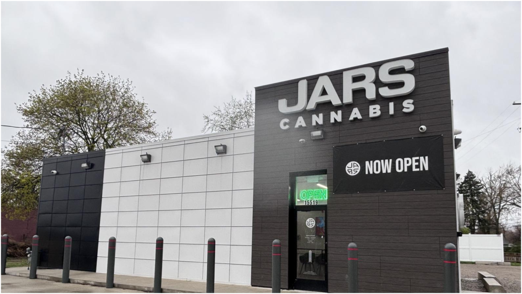 Store – main photo