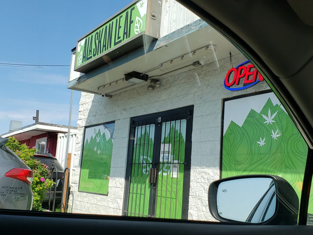 Store – main photo