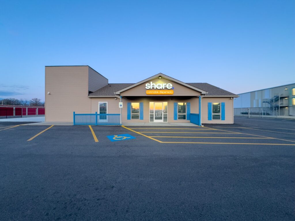 Store – main photo