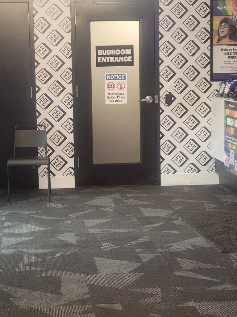 Store – main photo