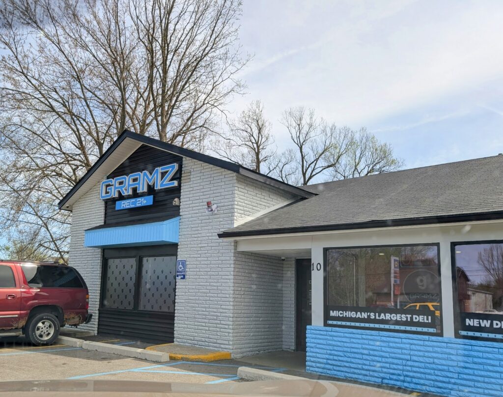 Store – main photo