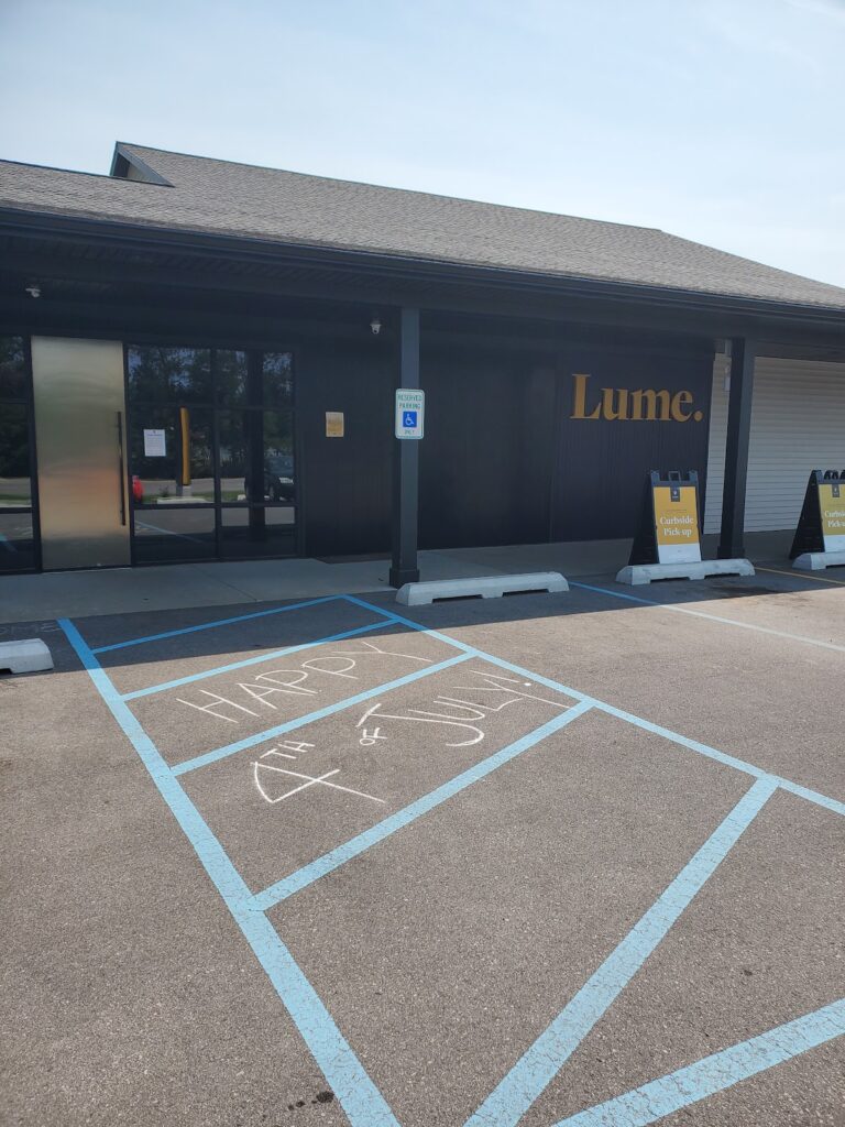 Store – main photo