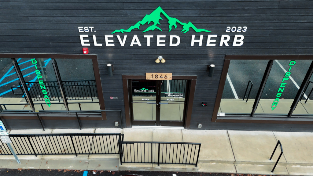 Store – main photo