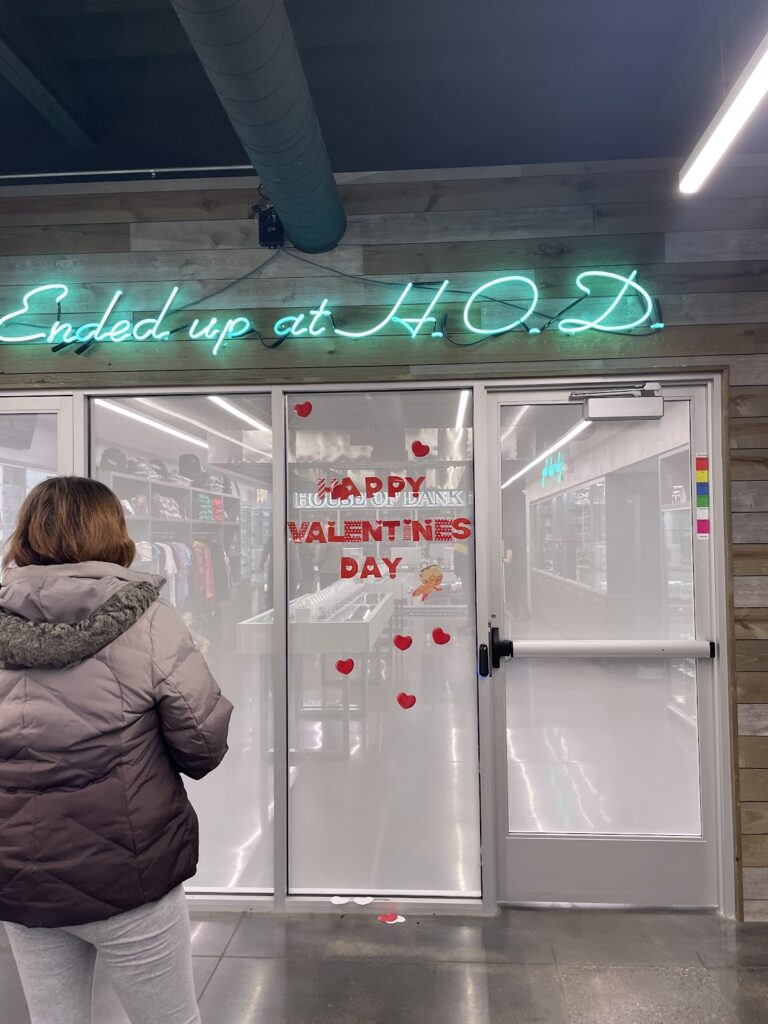 Store – main photo