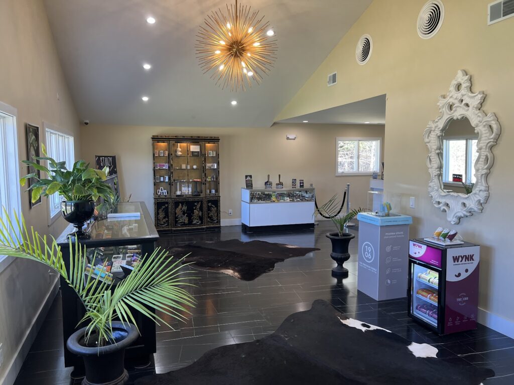 Store – main photo