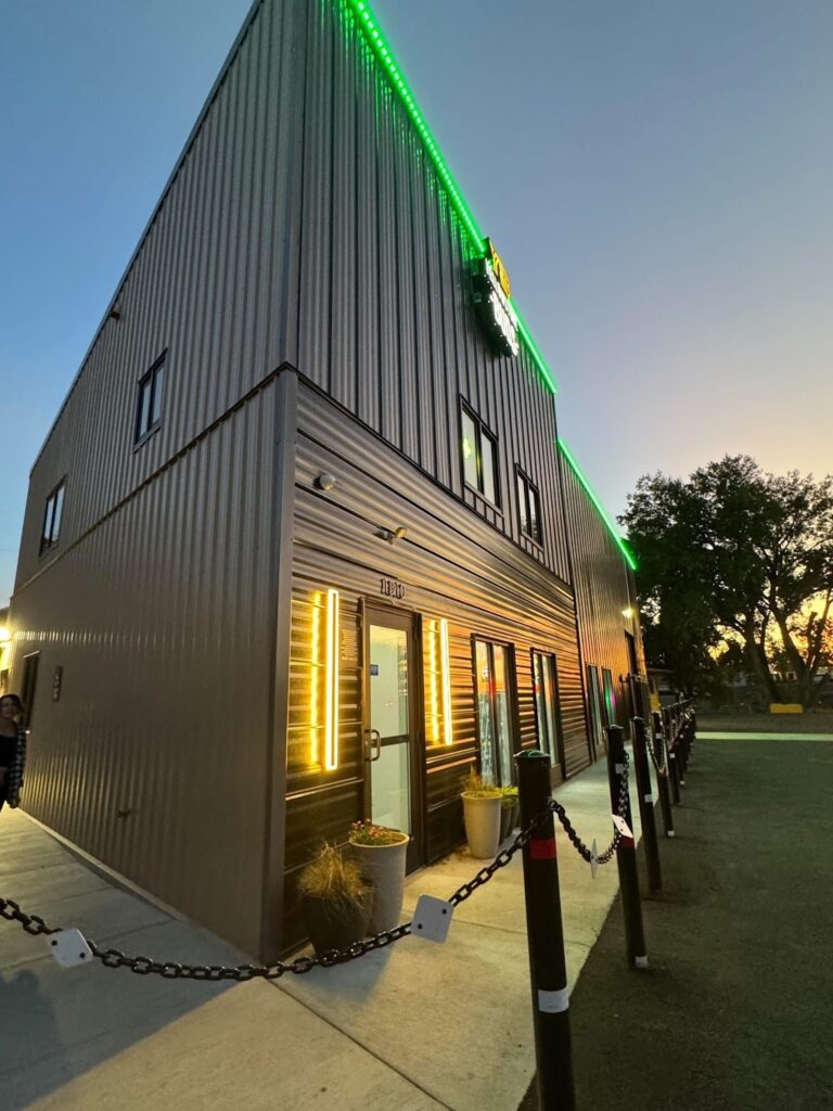 Store – main photo