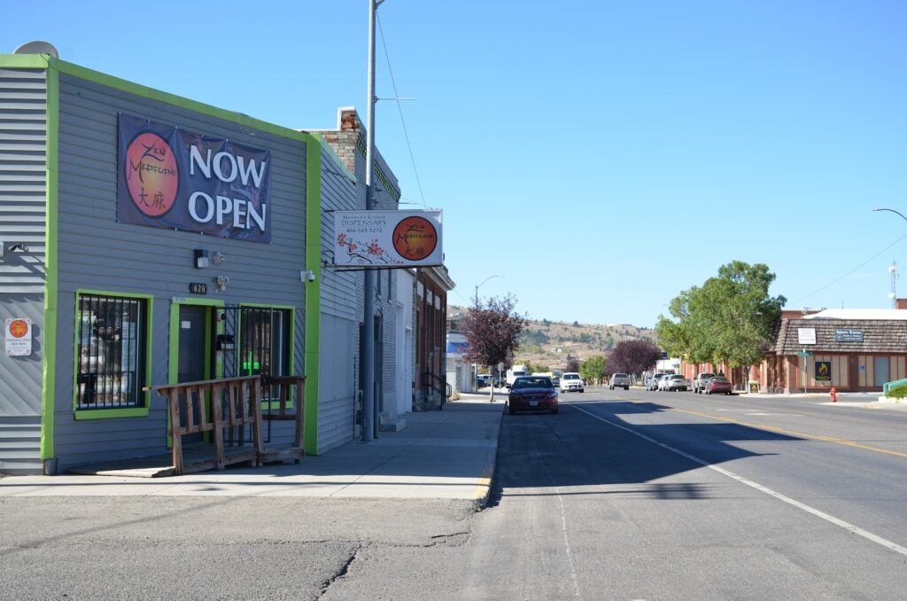 Store – main photo