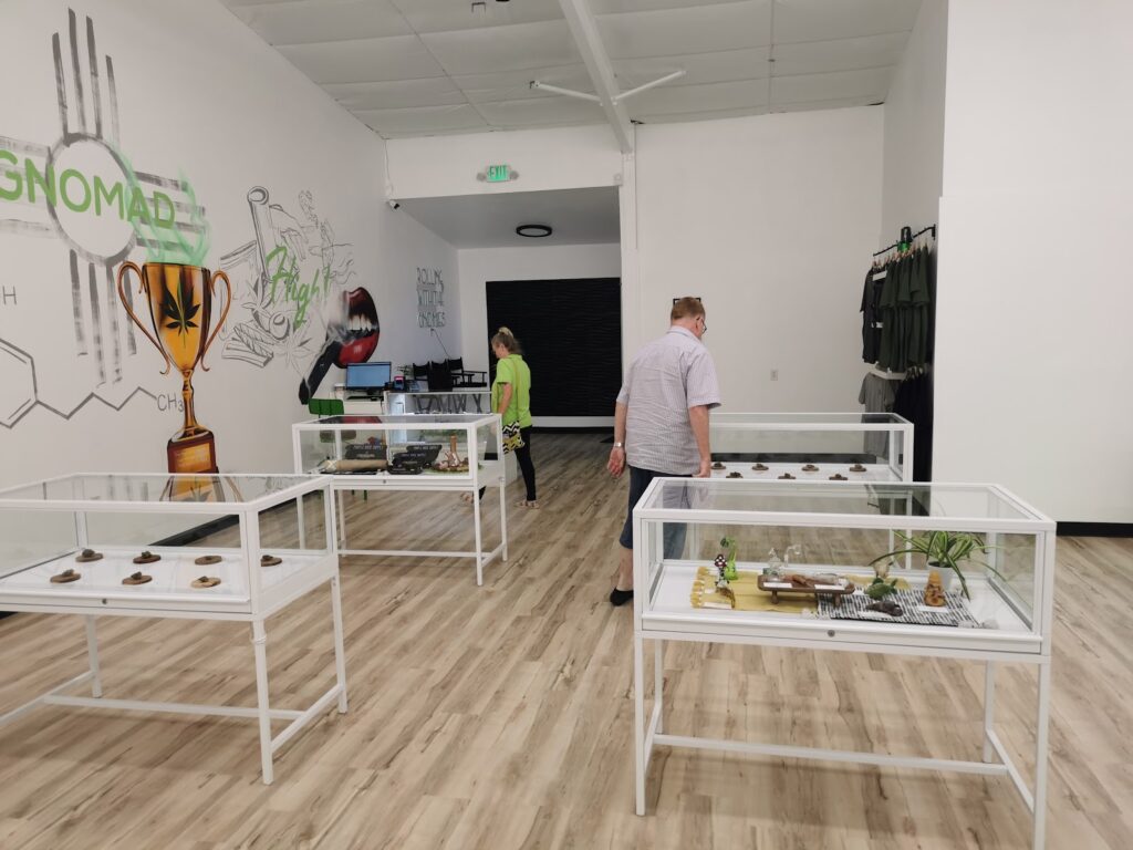 Store – main photo