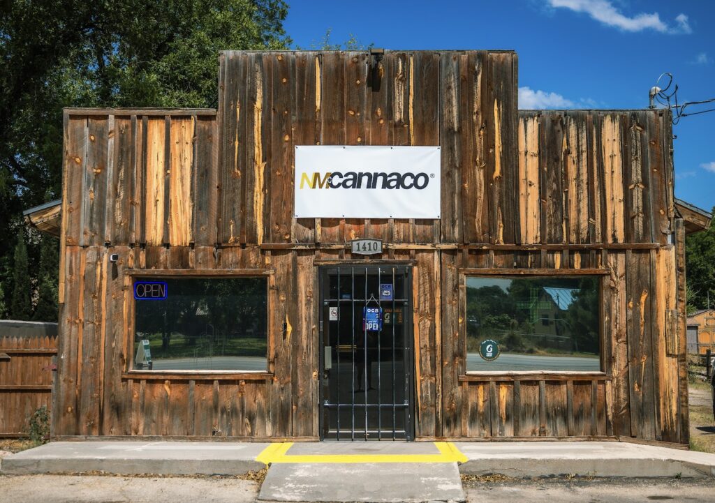 Store – main photo