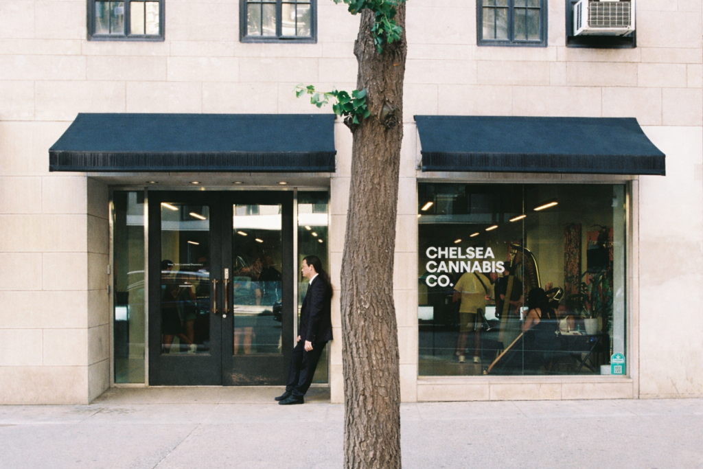 Store – main photo