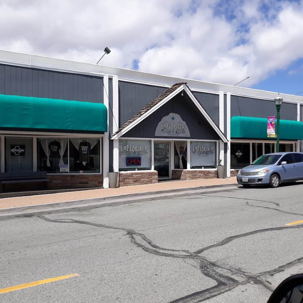 Store – main photo