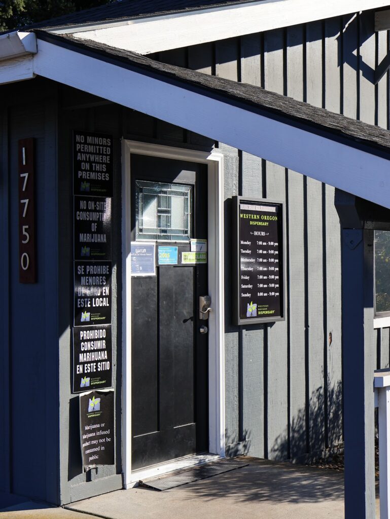 Store – main photo