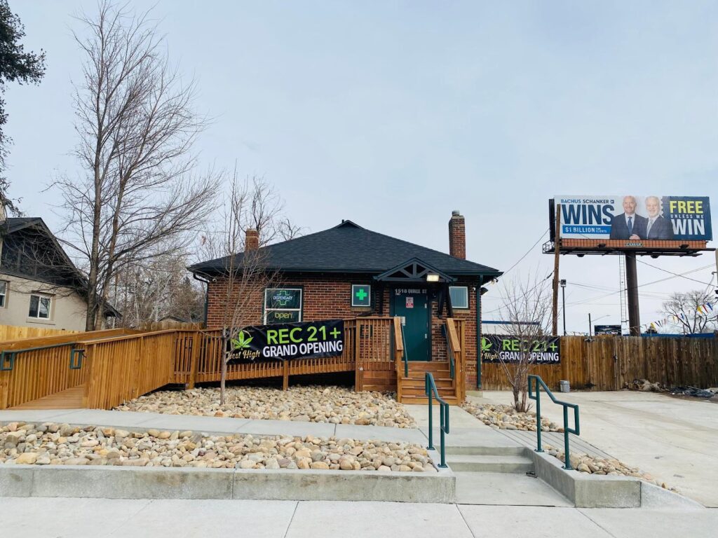 Store – main photo