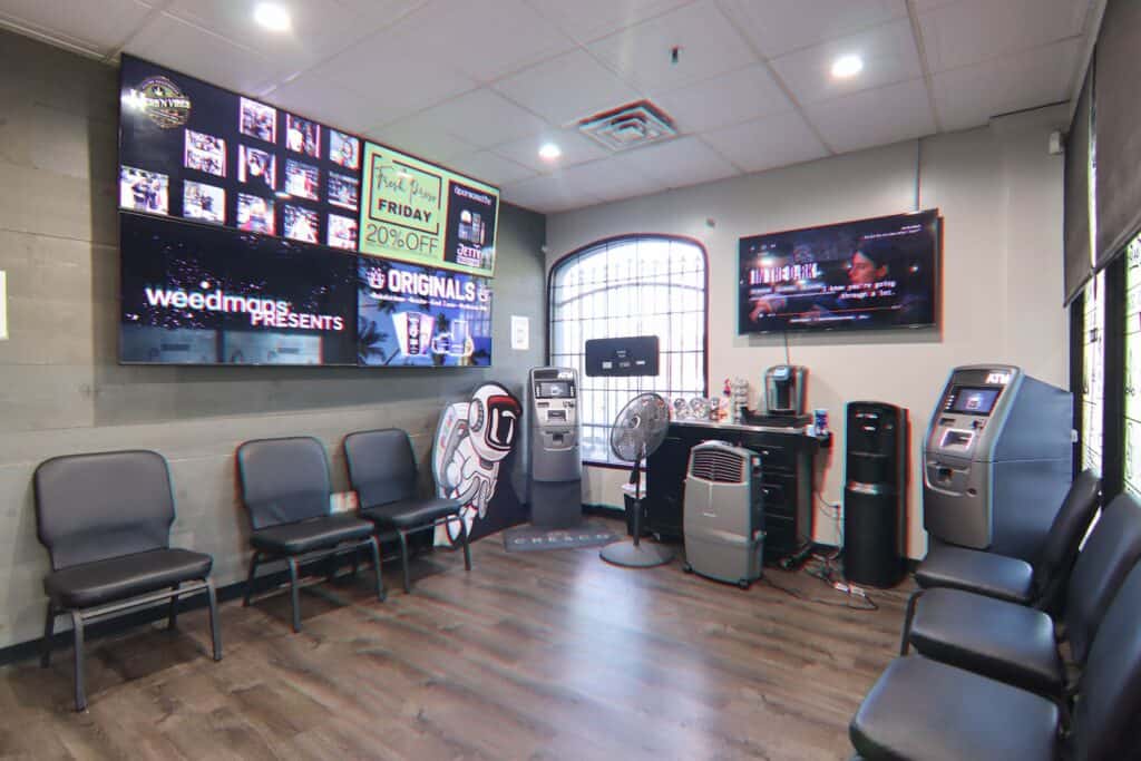 Store – main photo