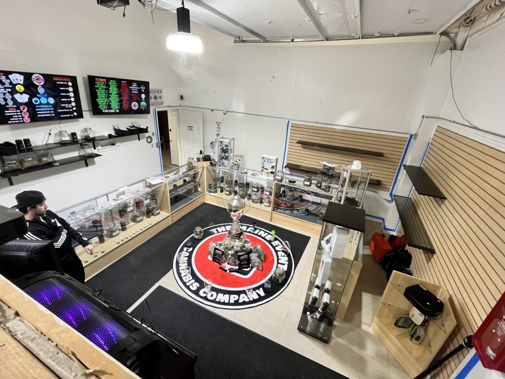 Store – main photo