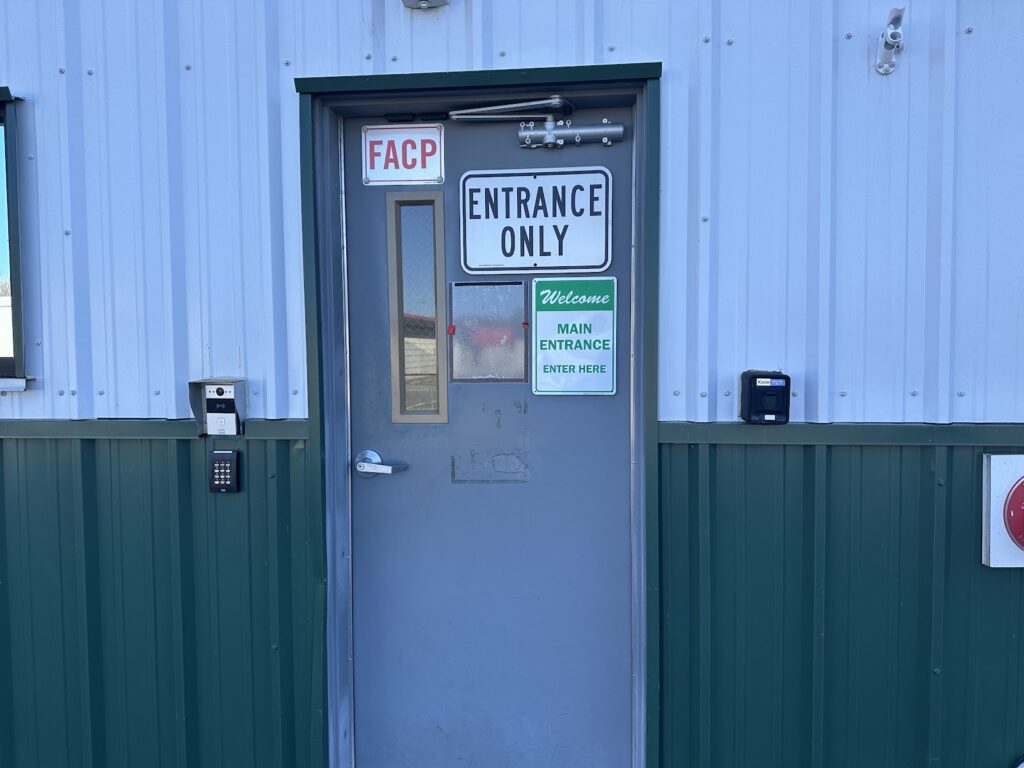 Store – main photo