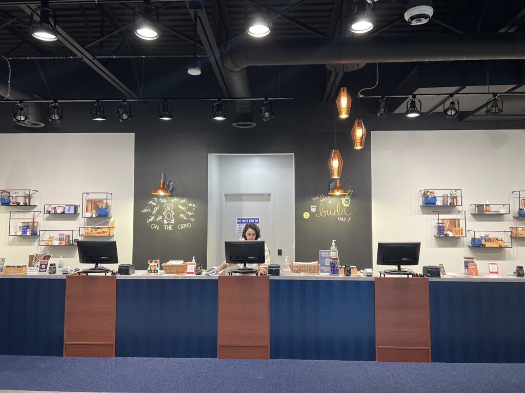 Store – main photo