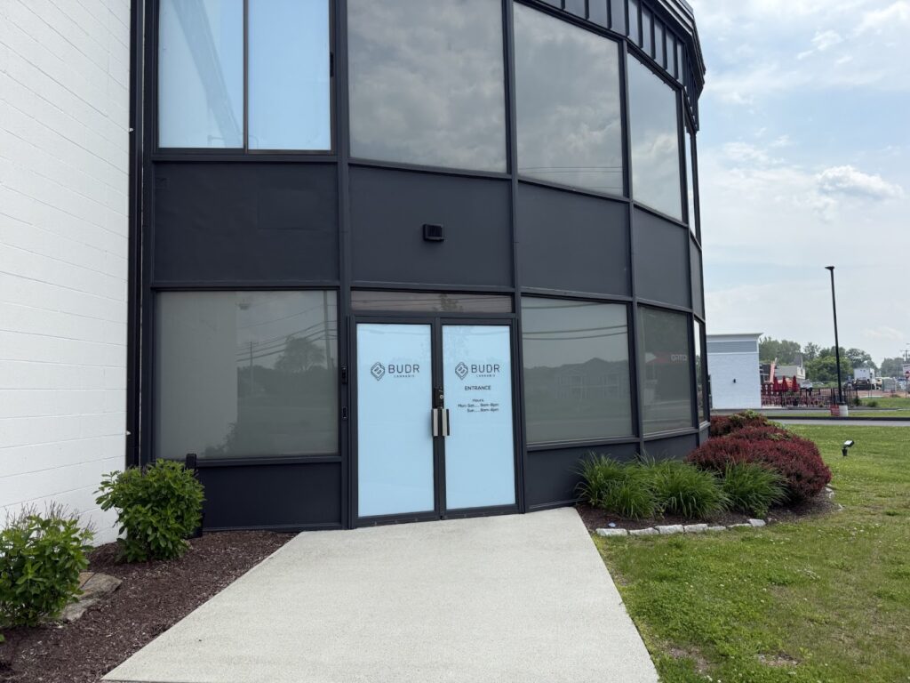 Store – main photo