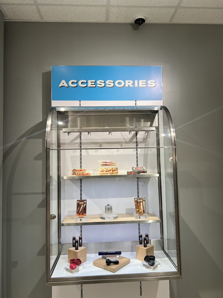 Store – main photo