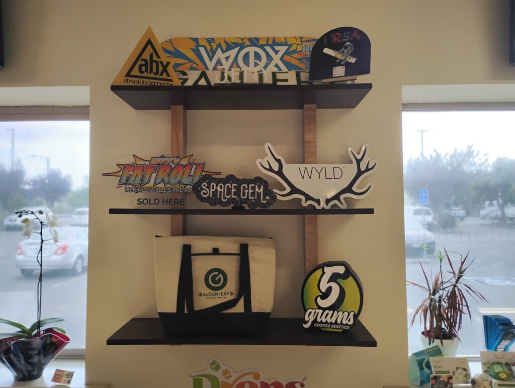 Store – main photo