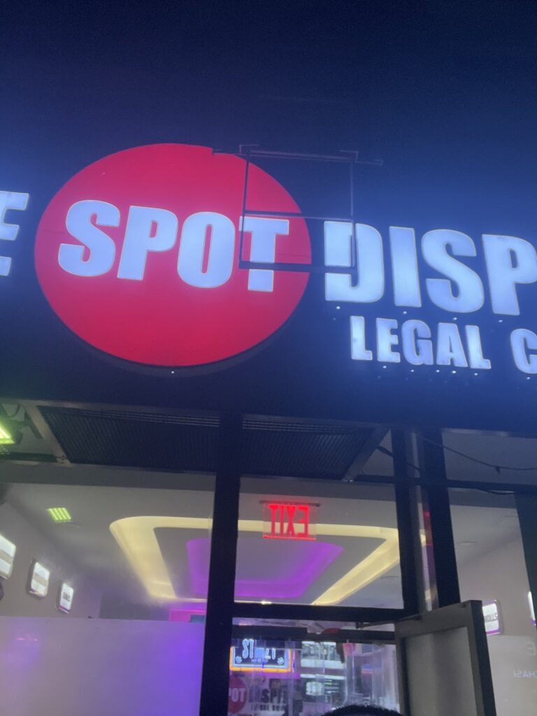 Store – main photo