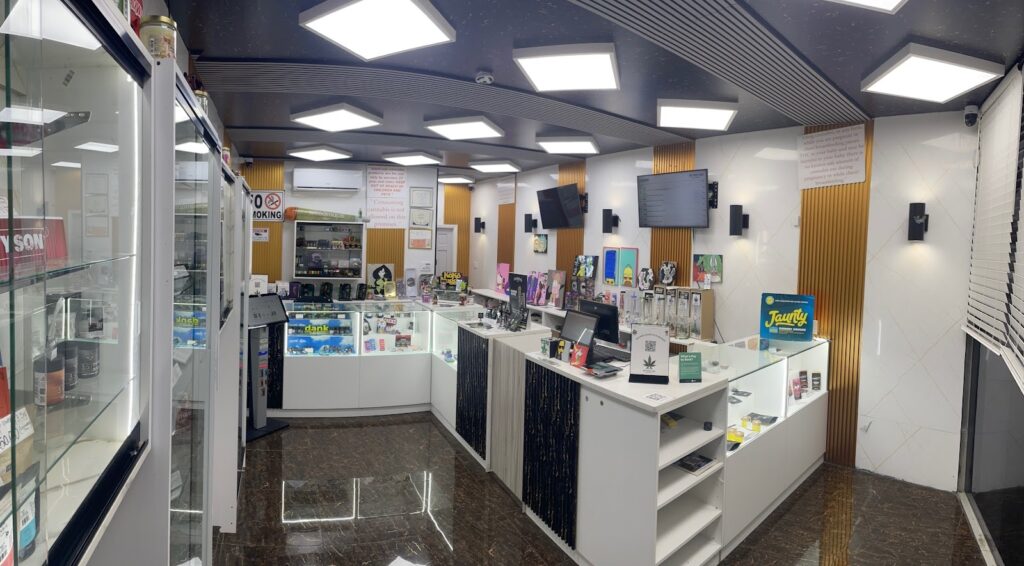 Store – main photo