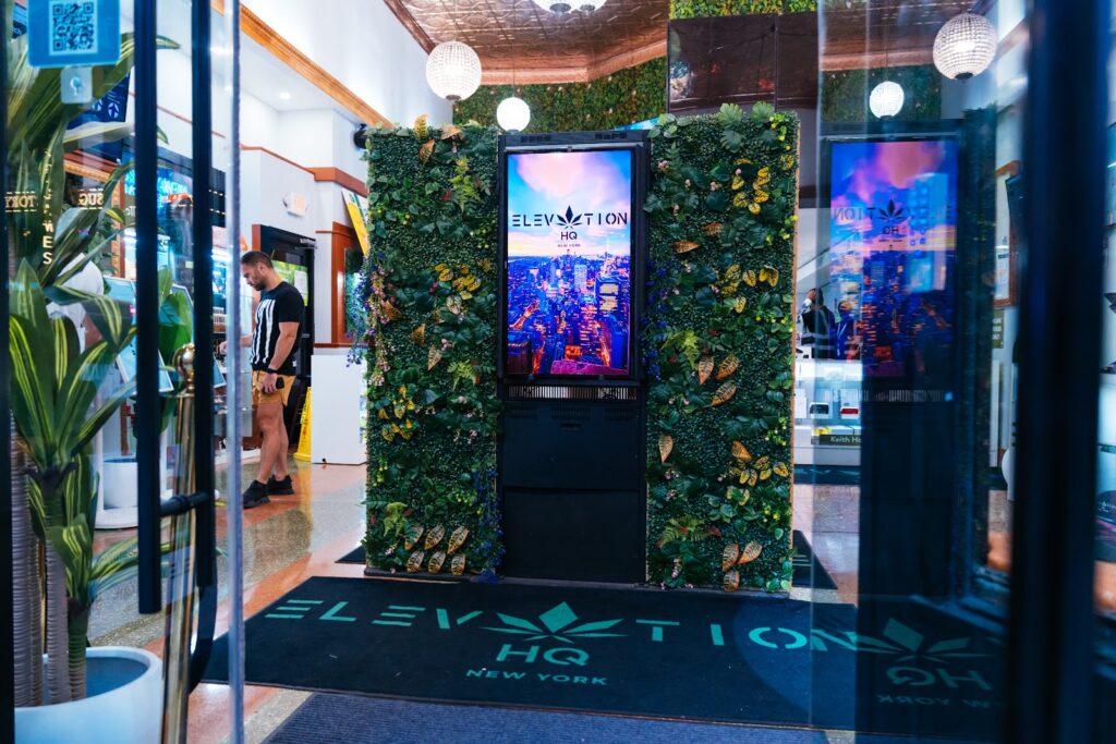 Store – main photo