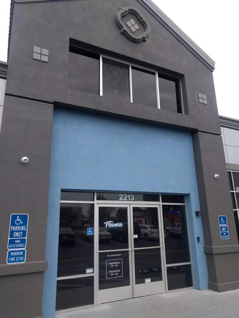 Store – main photo