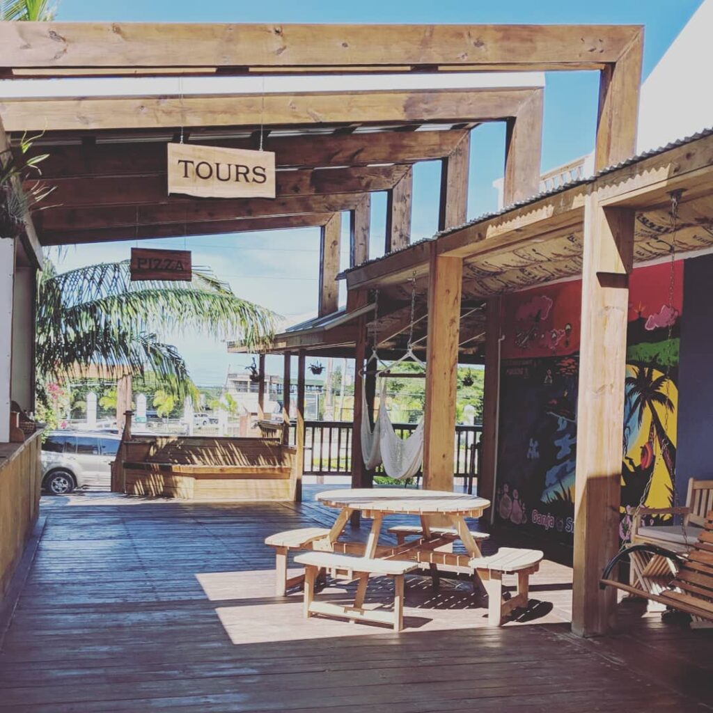 Store – main photo