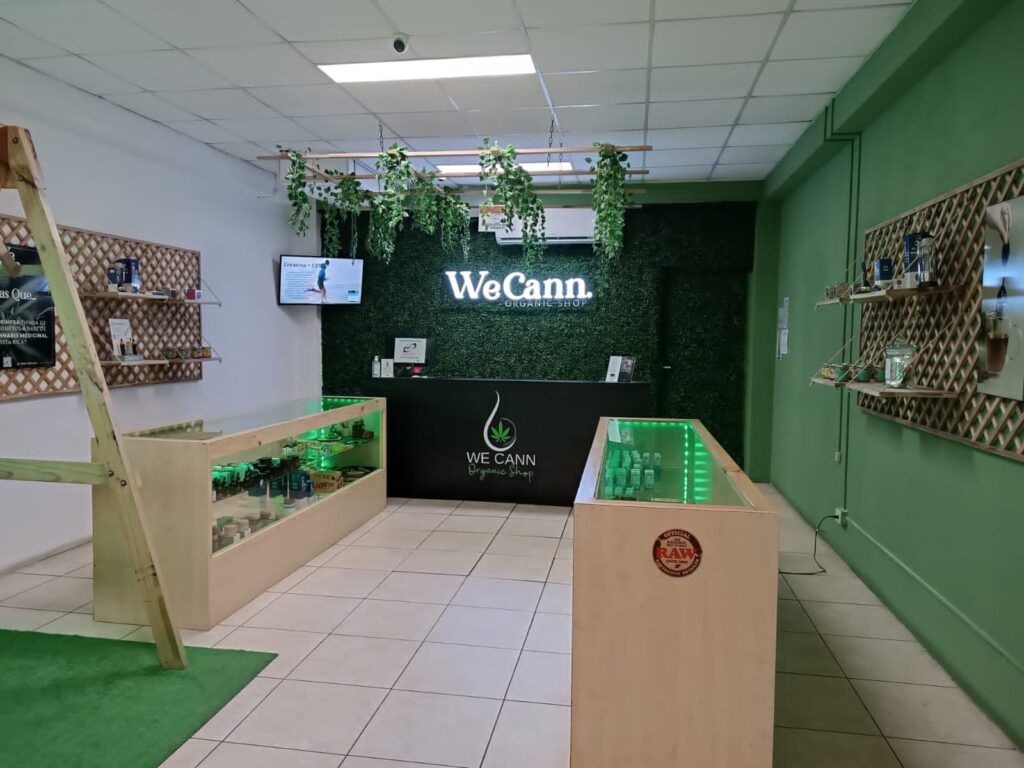 Store – main photo