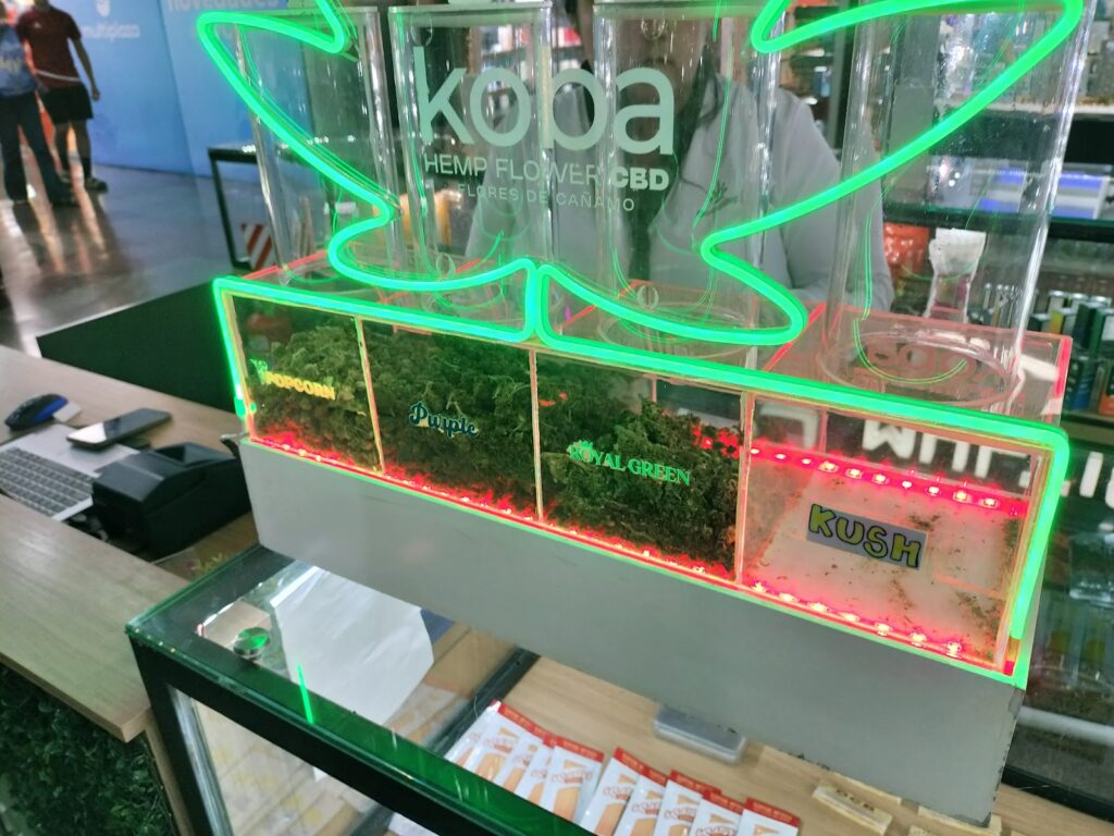 Store – main photo