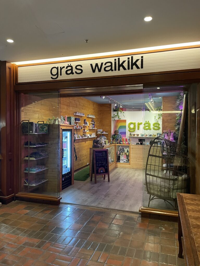 Store – main photo