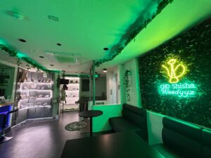 CBD Weedyyz 大阪東心斎橋店【Legal Cannabis】