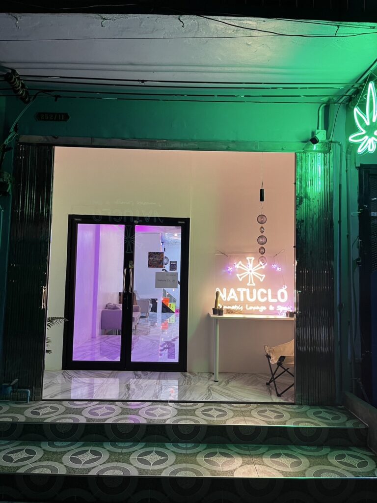 Store – main photo