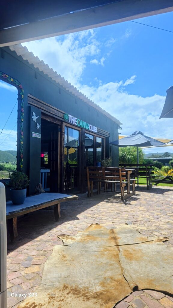 Store – main photo