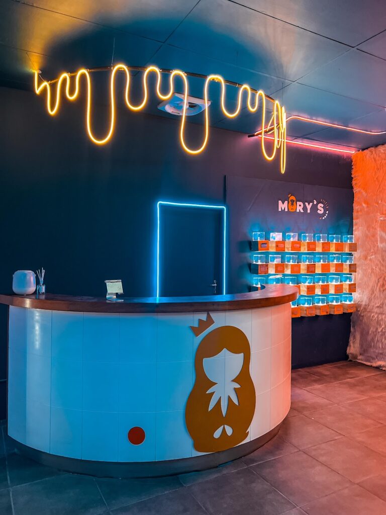 Store – main photo