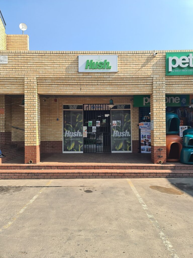 Store – main photo