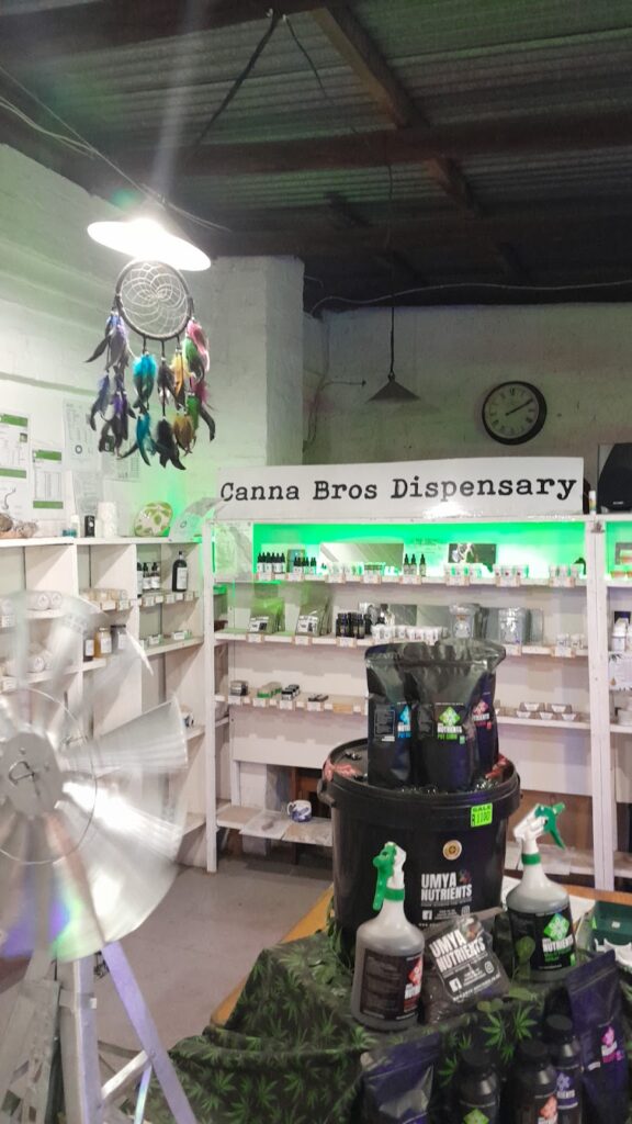 Store – main photo