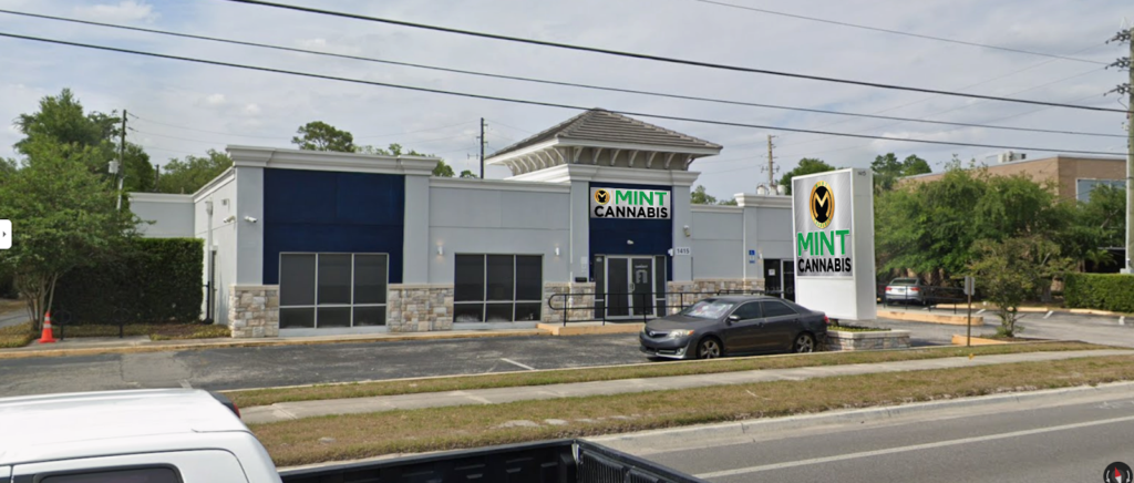 Store – main photo