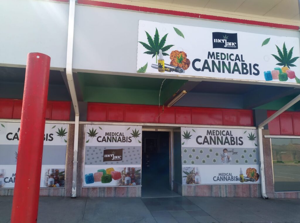 Store – main photo