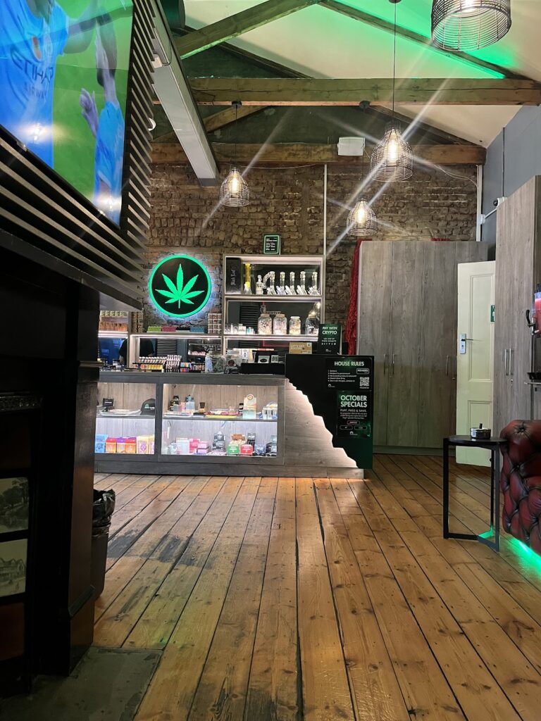 Store – main photo