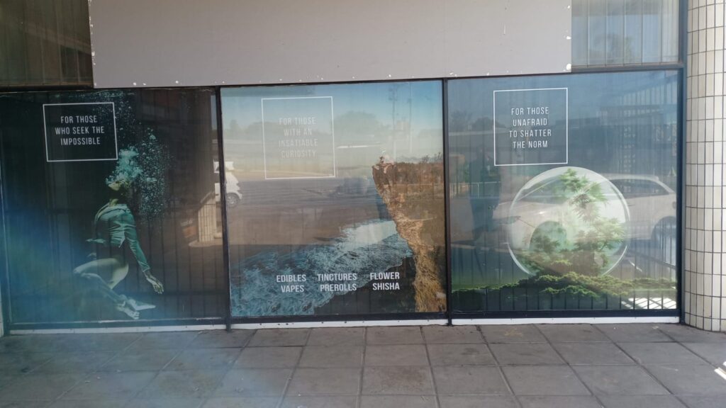 Store – main photo