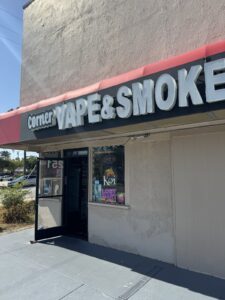 CORNER VAPE & SMOKE — La Habra, CA