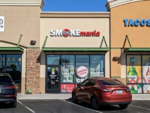 Smokemania smoke shop — Mesa, AZ