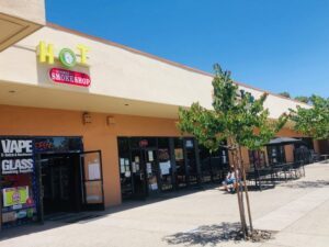 Everest Smoke Shop — Hayward, CA